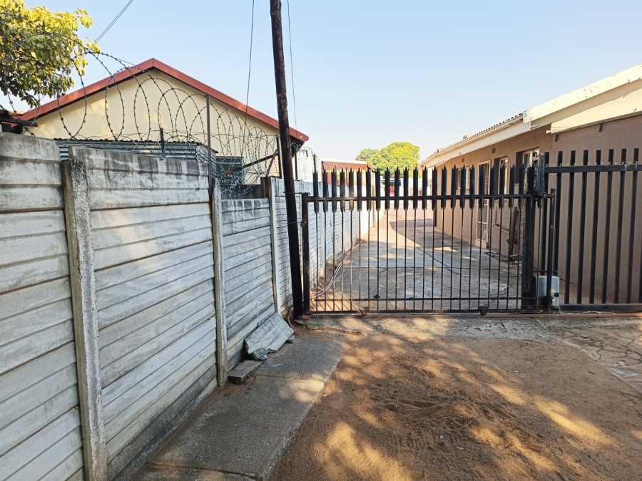 Commercial Property for Sale in Bodorp North West